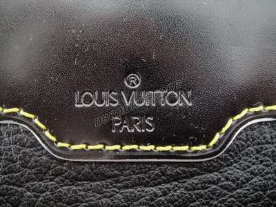 discount louis vuitton handbags suhali leather m95624 black wholesale