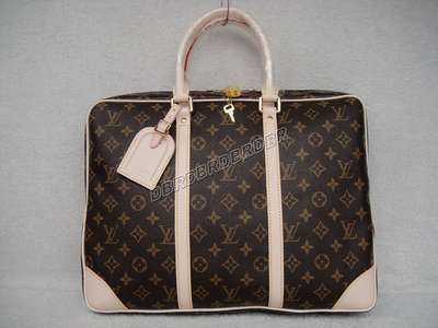 Louis Vuitton M40226