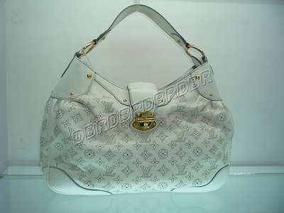 Louis Vuitton M93128 white