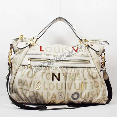 Louis Vuitton M95524 beige white