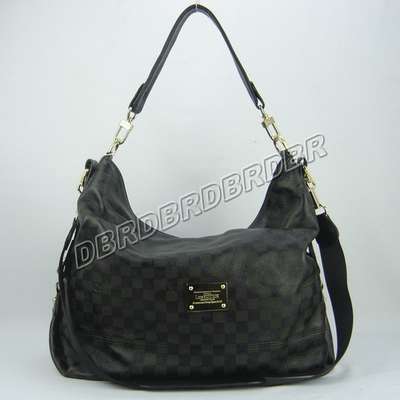 Louis Vuitton N95019 black