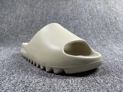 wholesale quality yeezy slide model no. 12