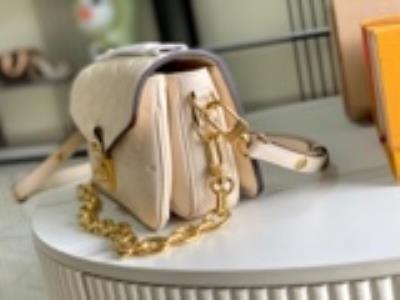 wholesale quality louis vuitton m22942 milk white