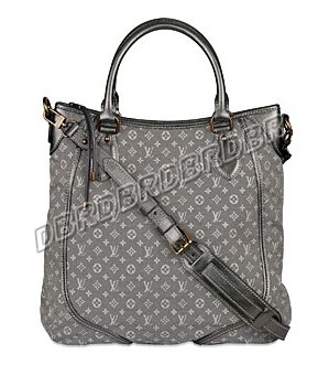 Louis Vuitton M95622 gray