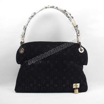 Louis Vuitton M95812 black