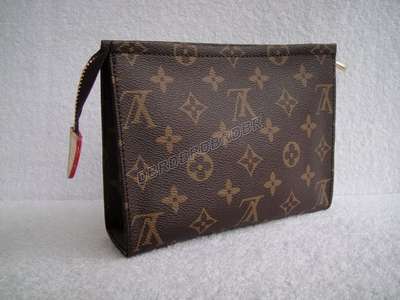 Louis Vuitton M47544