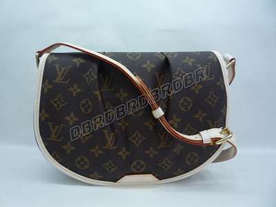 Louis Vuitton M40474