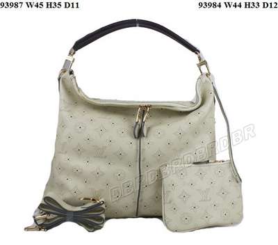 Louis Vuitton 93987 beige white